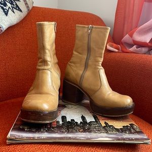 Jeffery Campbell boots 7M